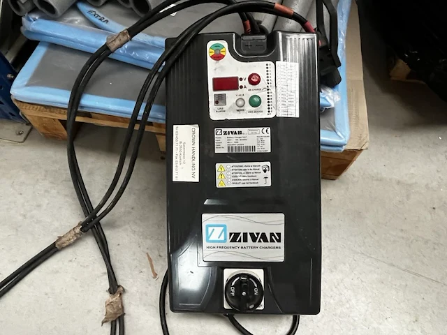 1 elektrische stapelaar crown esr - afbeelding 13 van  20