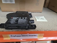 1 enphase micro inverter iq8mc - afbeelding 1 van  9
