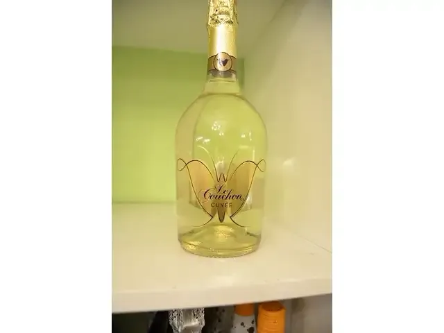 1 fl. le couchen cuvee prosecco 75cl, 4 fl. valdo aperitief 75cl, 6 fl. masottina prosecco brut 75cl, 3 fl. astoria vino spumante victim 75cl, 4 fl. vino spumante asti tre secoli 75cl, 3 flessen vino spumante - afbeelding 3 van  8