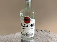 1 fles bacardi carta blanca 700ml - afbeelding 1 van  1