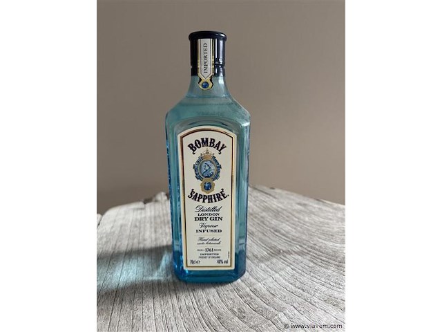 1 fles bombay sapphire gin - afbeelding 1 van  1