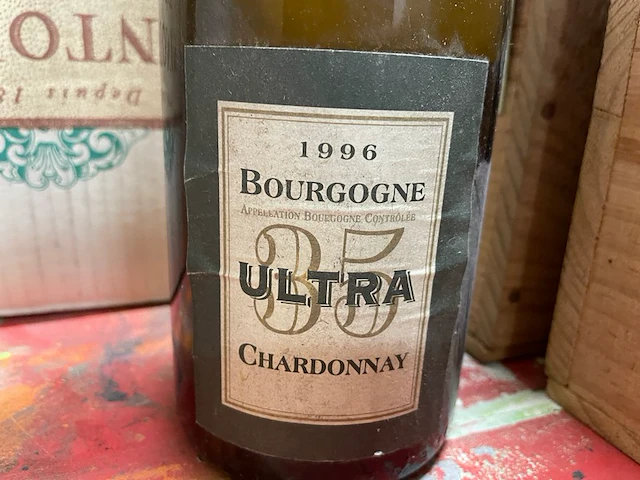 1 fles bourgogne ultra 35 chardonnay, 1996 - afbeelding 1 van  2
