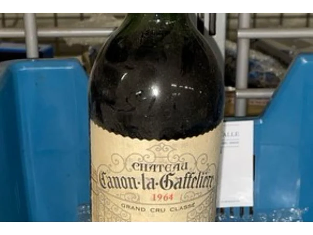1 fles château canon la gaffelière 1964 - afbeelding 2 van  2