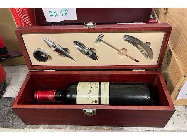 1 fles château de parenchère, 2004 - afbeelding 2 van  2