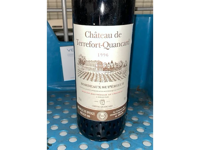 1 fles château de terrefort-quancard 1996 - afbeelding 1 van  2