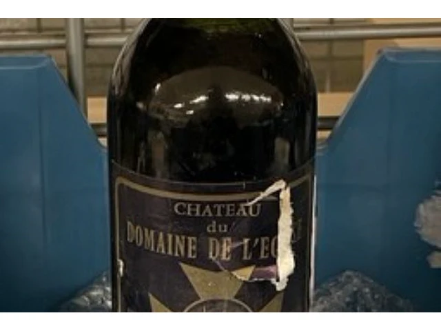 1 fles château du domaine de l'eglise 1976 - afbeelding 2 van  2