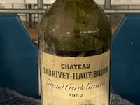1 fles château larrivet-haut-brion 1952 - afbeelding 2 van  2