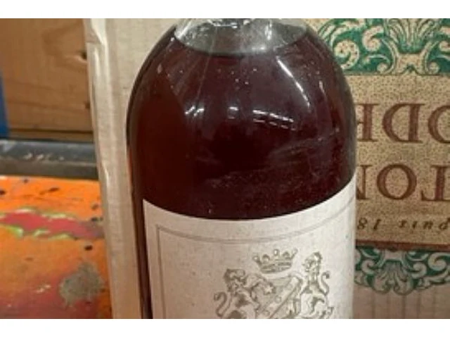 1 fles château saint amand sauternes, 1979 - afbeelding 2 van  2