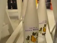 1 fles funny blue curacao 70cl, 2 flessen leblon cachaca 70cl, 1 fles milz premium 70cl, 4 fl. douce pomme cava 70cl, 3 fl. poire williams 70cl, 1 gift box omerta wilderen (475,476,477,478,479,480) - afbeelding 7 van  7