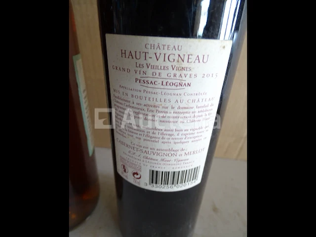 1 fles graves château haut-vigneau 2015, 1 genummerde fles muscat de riversaltes - afbeelding 8 van  8