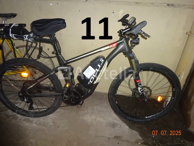 1 focu thron inpulse 40 elektrische fiets, wieldiameter 27,5, verkocht met oplader. nieuwe prijs 3.500,00 € - afbeelding 1 van  9