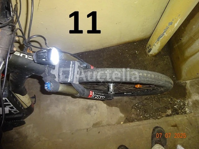 1 focu thron inpulse 40 elektrische fiets, wieldiameter 27,5, verkocht met oplader. nieuwe prijs 3.500,00 € - afbeelding 6 van  9