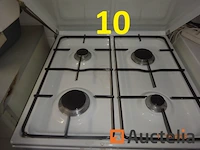 1 gasfornuis met oven van zanussi