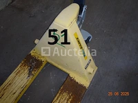 1 gele pallettruck, merk total soucre, tot 2t5 - afbeelding 2 van  4