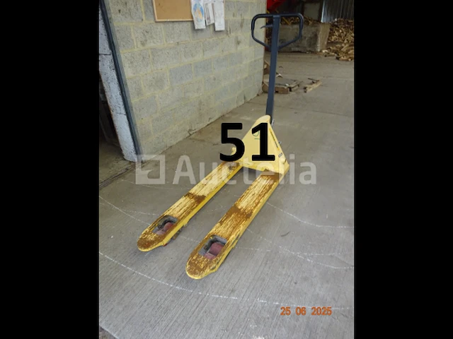 1 gele pallettruck, merk total soucre, tot 2t5 - afbeelding 3 van  4
