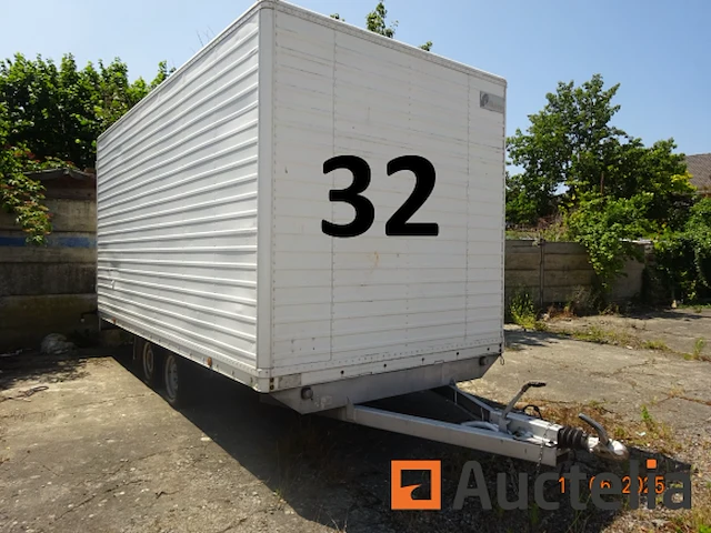 1 gesloten dubbelassige oplegger met een witte aluminium bestelwagen, carrosserielengte 4m21/breedte 2m17/hoogte 2m15/dissellengte 1m50, bandenmaat 195/50r13 - afbeelding 5 van  8