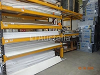 1 grijs en geel metalen rek voor pallet +/- 5m50/1m10/3m, 1 metalen rek 2m90/1m10/3m50 - afbeelding 2 van  4