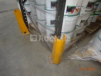 1 grijze en gele palletstelling, +/- 5m70/1m10/3m50 - afbeelding 2 van  3