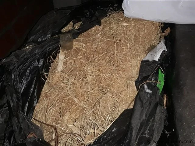 1 grote baal 50kg houtvulsel - afbeelding 1 van  2