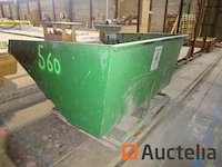 1 grote metallic groene bak met stekker voor pallet vork of clark 200/190/120 met vermelding "isolatie"