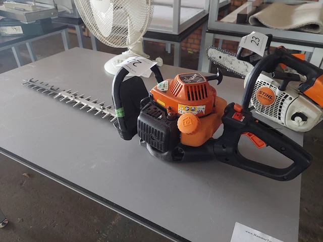 1 heggenschaar hitachi koki - afbeelding 3 van  4