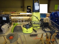 1 hogedrukreiniger van het merk top craft met borstelsysteem en elektrische stripper, de inhoud van een winkelwagentje van +/- 25 pvc opbergbakken (alleen ter informatie) - afbeelding 1 van  1