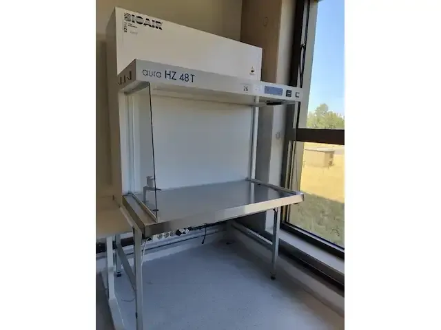 1 horizontal laminar air flow cabinet bioair aura hz 48t np: € 7500 - afbeelding 2 van  6