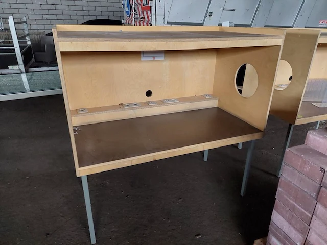 1 houten bibliotheek tafel - afbeelding 1 van  6