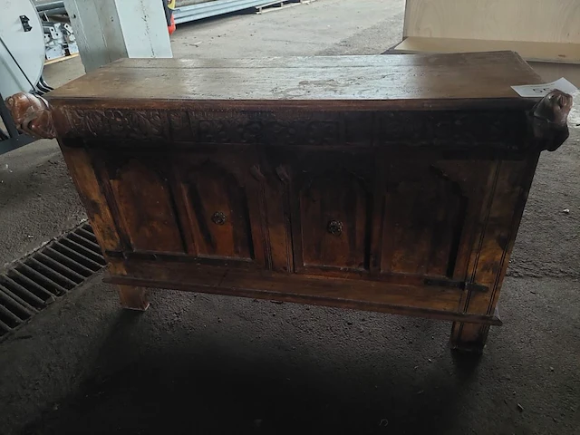 1 houten dressoir - afbeelding 1 van  8