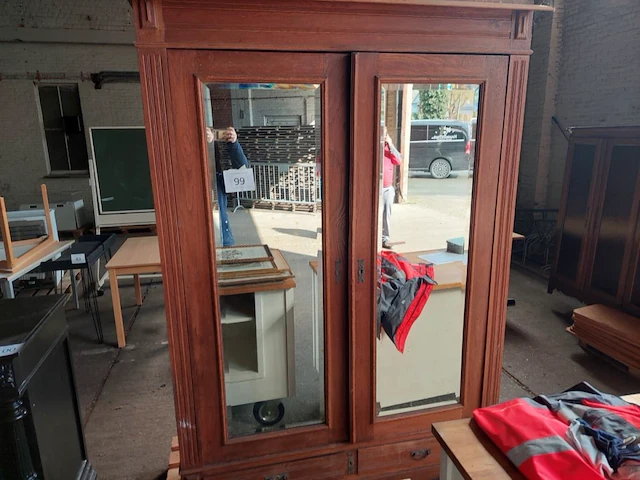 1 houten kast - afbeelding 1 van  6