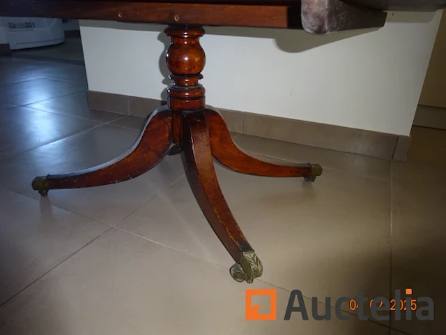 1 houten tafel op wielen 1m/69cm/50cm - afbeelding 1 van  2