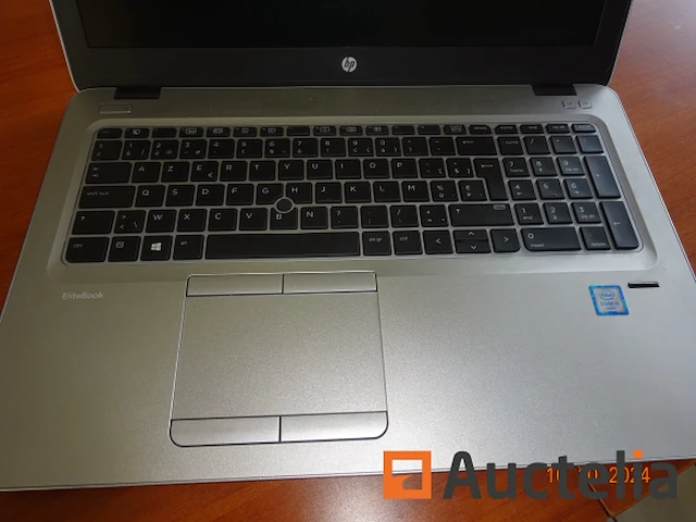 1 hp laptop genaamd degreve sarah old - afbeelding 1 van  2