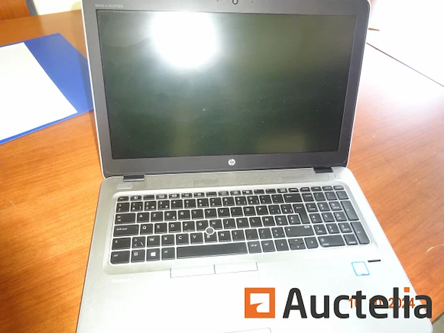 1 hp laptop genaamd degreve sarah old - afbeelding 2 van  2