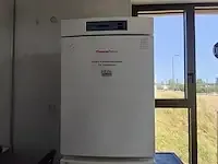 1 incubator thermo forma model series 2 3310 np: € 10000 - afbeelding 1 van  7