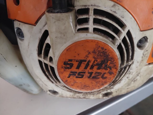 1 kantenmaaier stihl fs12l - afbeelding 3 van  4