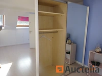 1 kledingkast drie schuifdeuren met spiegel 2m70/60cm/2m - afbeelding 3 van  3