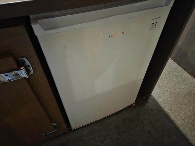 1 koelkast thomson - afbeelding 1 van  3