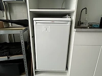 1 koelkastje bosch tafelmodel