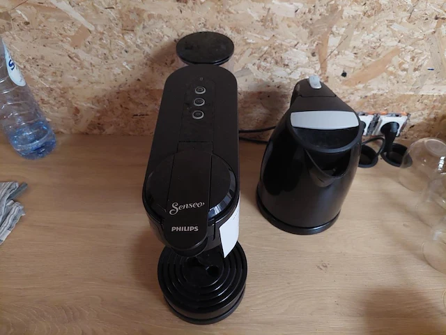 1 koffiezet philips senseo + waterkoker philips - afbeelding 2 van  5