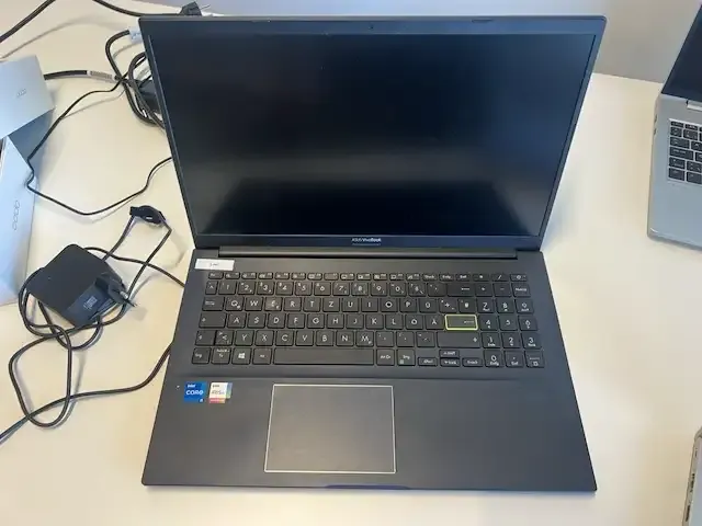 1 laptop asus vivobook f513e intel core i5 - afbeelding 1 van  7
