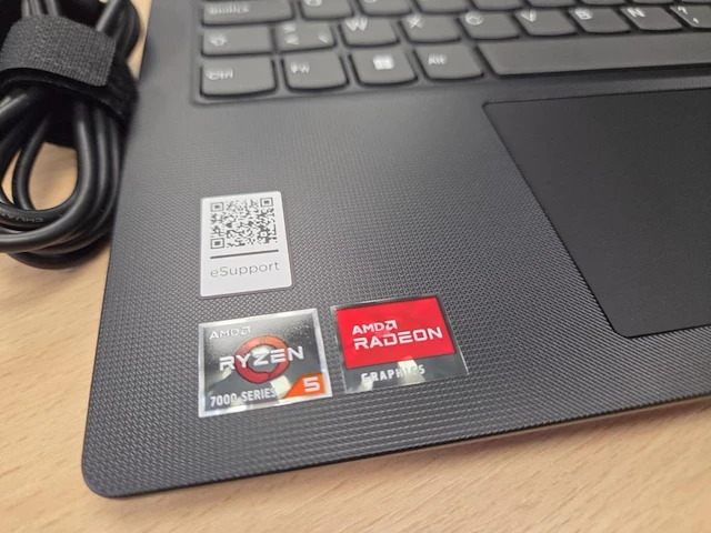 1 laptop lenovo v15 g4 amn - afbeelding 3 van  5