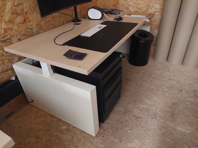 1 linak smartdesk | elektrisch zit-sta bureau - afbeelding 2 van  4