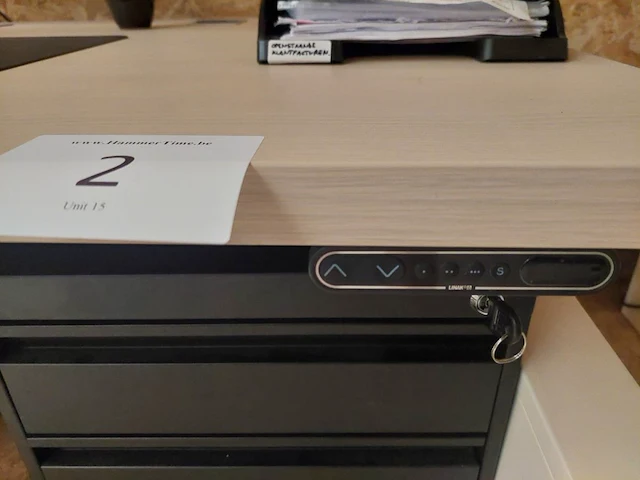 1 linak smartdesk | elektrisch zit-sta bureau - afbeelding 3 van  5