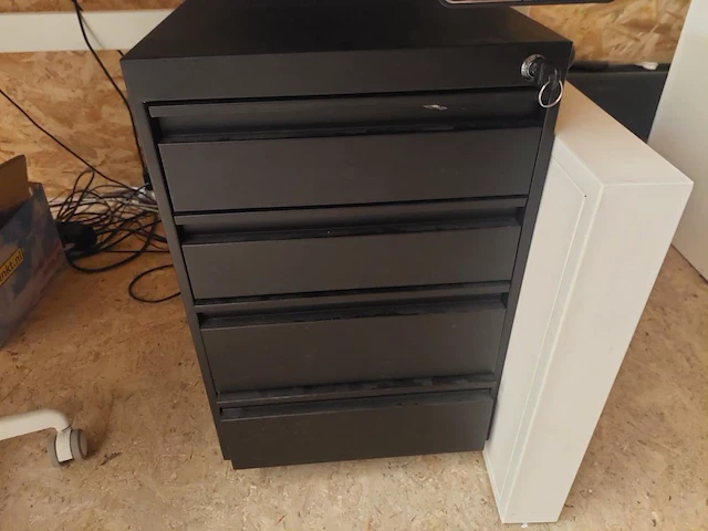 1 linak smartdesk | elektrisch zit-sta bureau - afbeelding 5 van  5