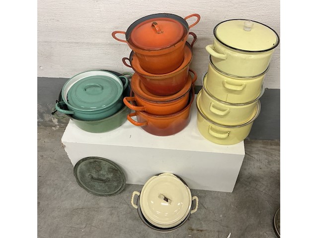 1 lot: 11 stuks emaille potten in verschillende kleuren - afbeelding 2 van  2