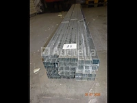 1 lot 12 balen van 12 metalen stut afm. : 3/3/300, d.w.z. 144 stuks - afbeelding 2 van  2