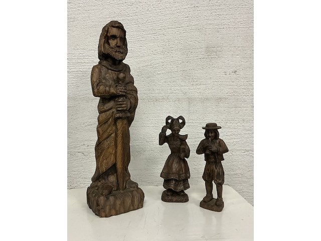 1 lot: 3 houten figuren - afbeelding 1 van  1