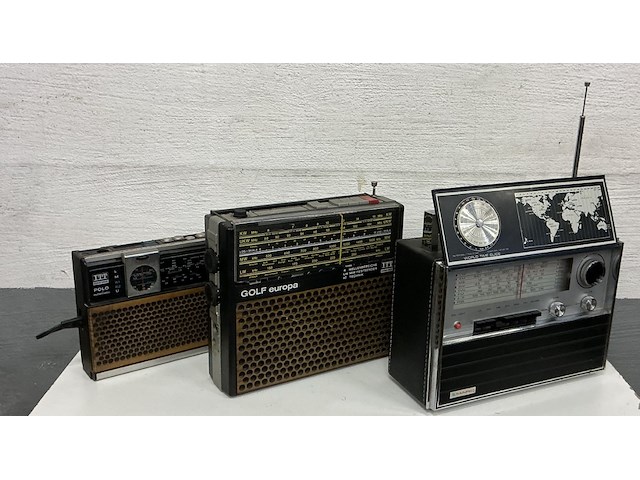 1 lot :3 x oude radio's (niet getest) - afbeelding 1 van  2