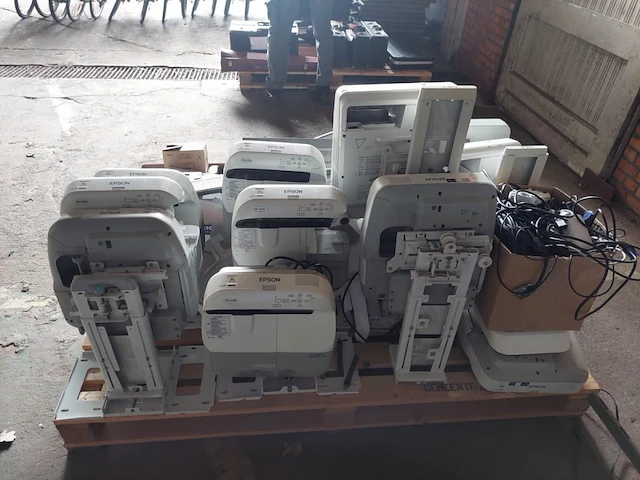 1 lot digitale schoolborden - afbeelding 4 van  10