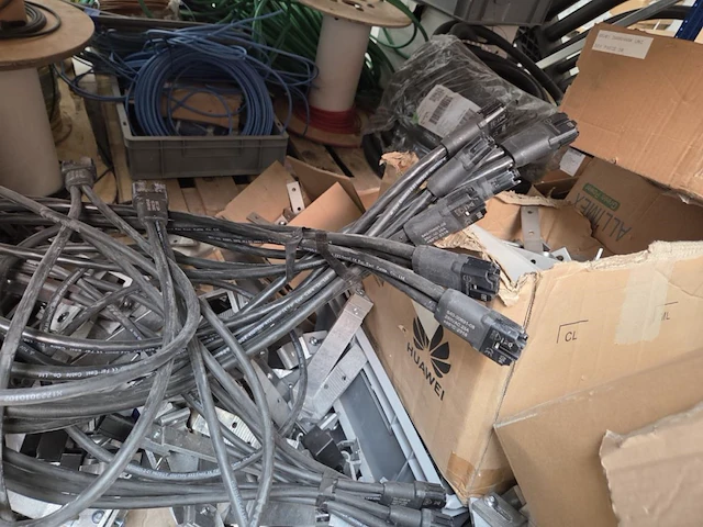 1 lot div bevestigingsmaterialen - afbeelding 16 van  20
